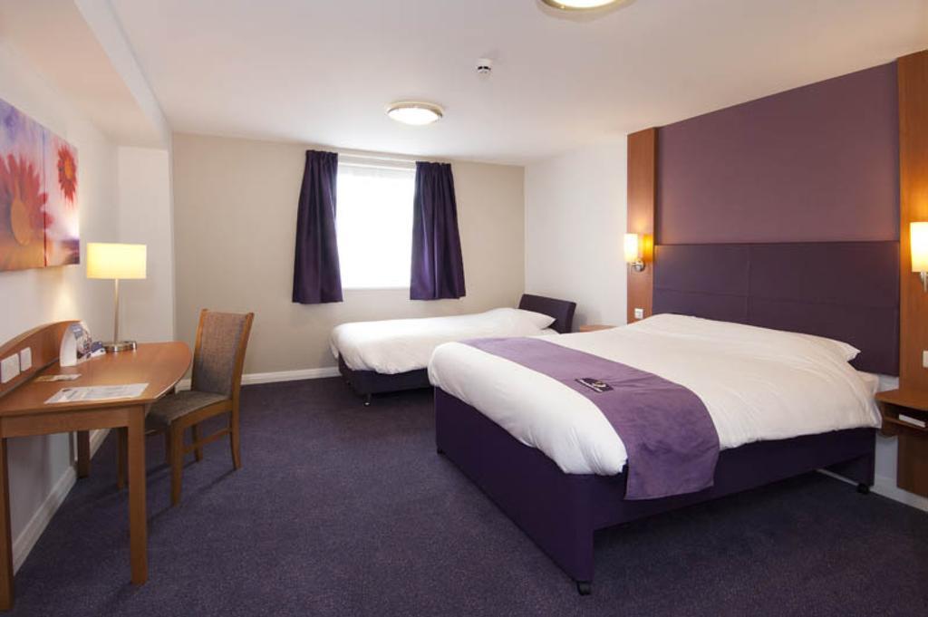 Premier Inn Newcastle Team Valley Гейтсхед Стая снимка