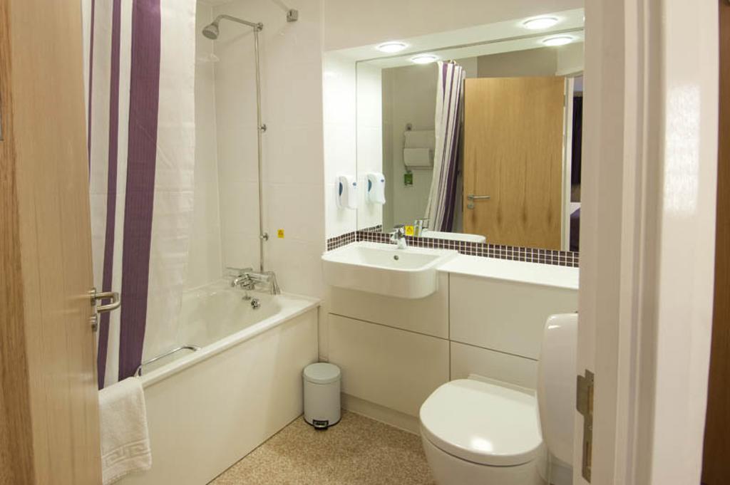 Premier Inn Newcastle Team Valley Гейтсхед Стая снимка