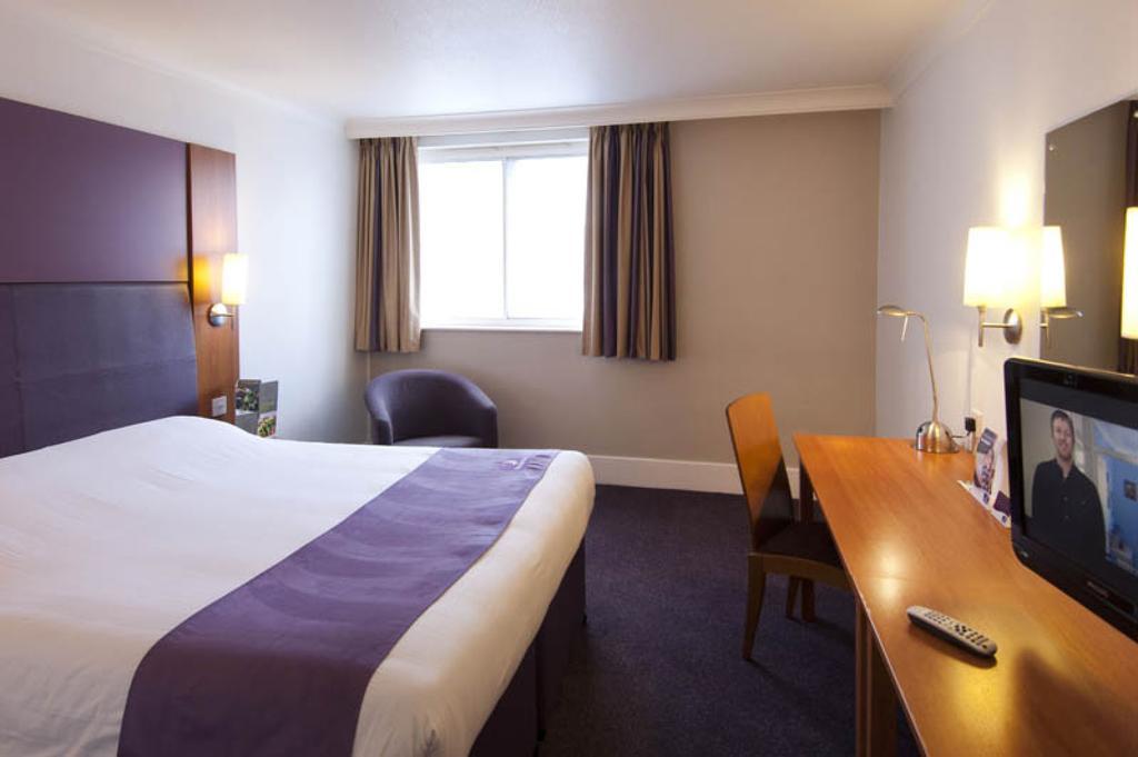 Premier Inn Newcastle Team Valley Гейтсхед Екстериор снимка