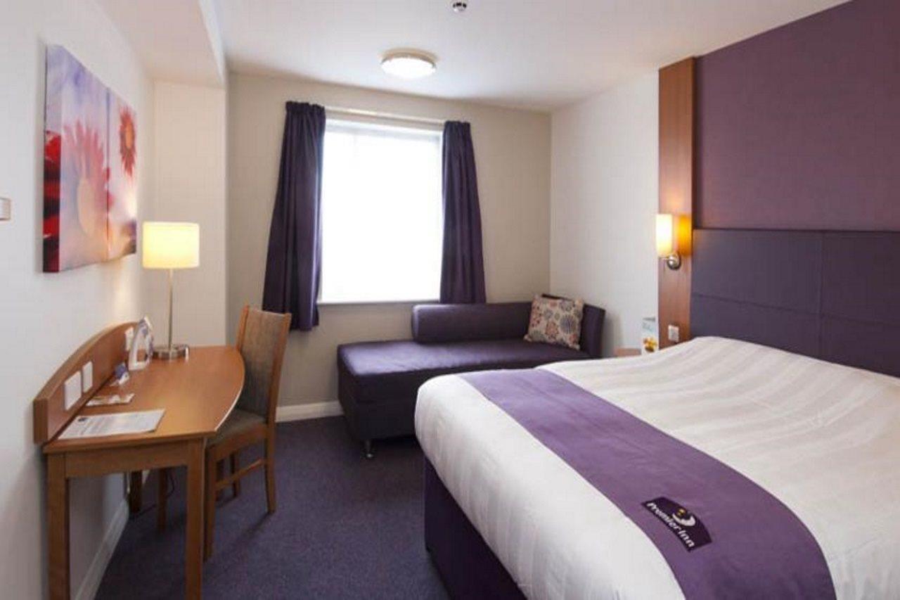 Premier Inn Newcastle Team Valley Гейтсхед Екстериор снимка