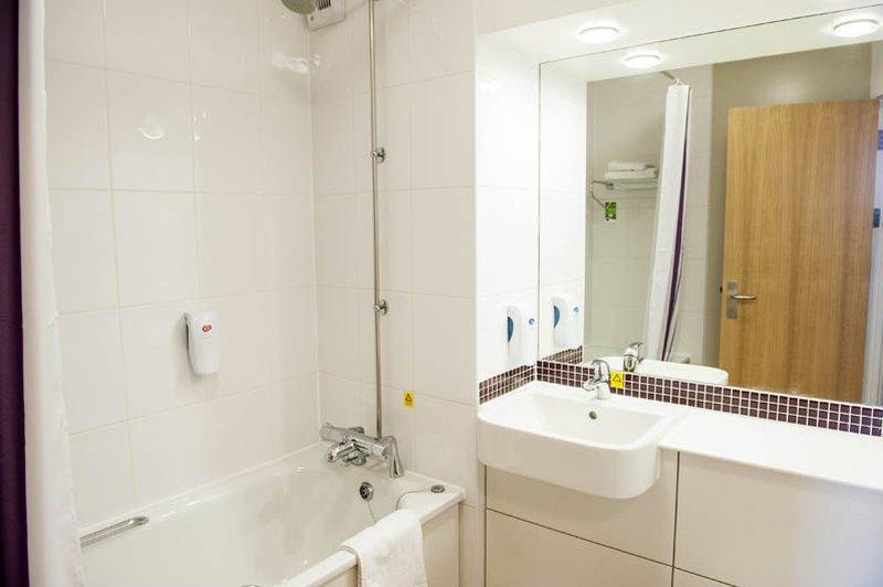 Premier Inn Newcastle Team Valley Гейтсхед Екстериор снимка